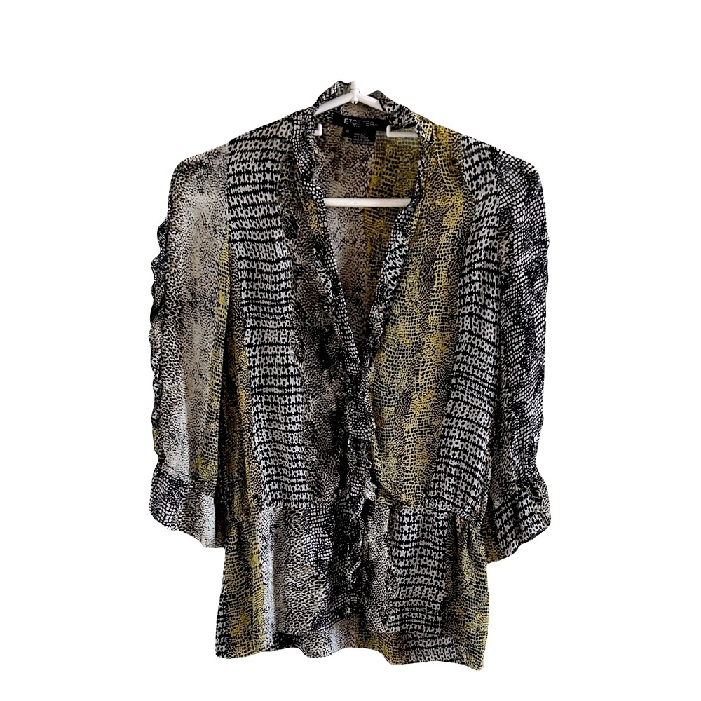 Etcetera Woman Blouse Size 4 Silk 100%
Popover Ruffle V Neck Animal Print